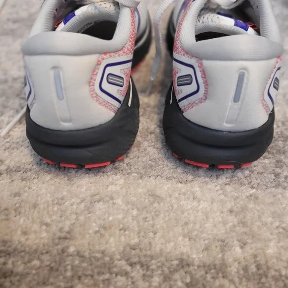 Brooks Women's Ghost 14 Athletic Shoes - White/Purple - Size 6.5 - Picture 5 of 8